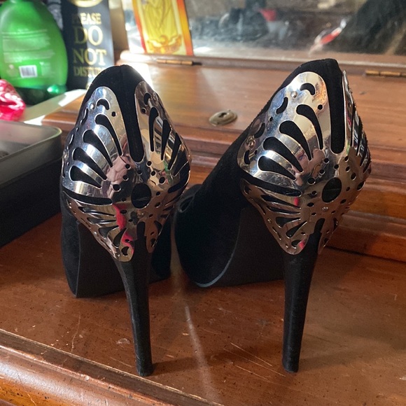 COPY - Carols Santana size 8 black heels never worn, like new condition - Picture 2 of 3